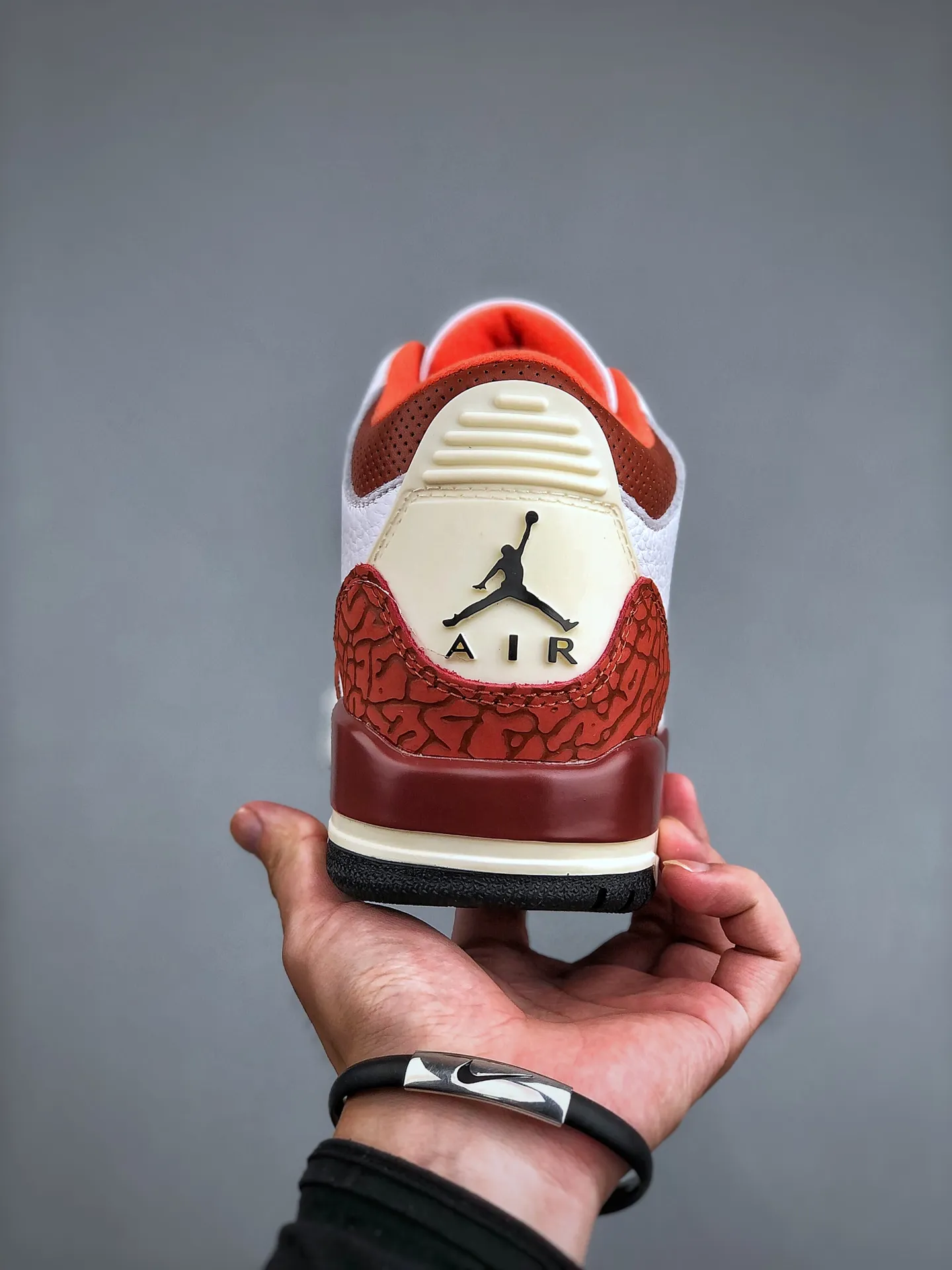Air Jordan 3 Retro ‘Red Crackle’ – White Red – Replica Sneakers – Basketball Shoes – Sizes 36-47. Cozy 1183