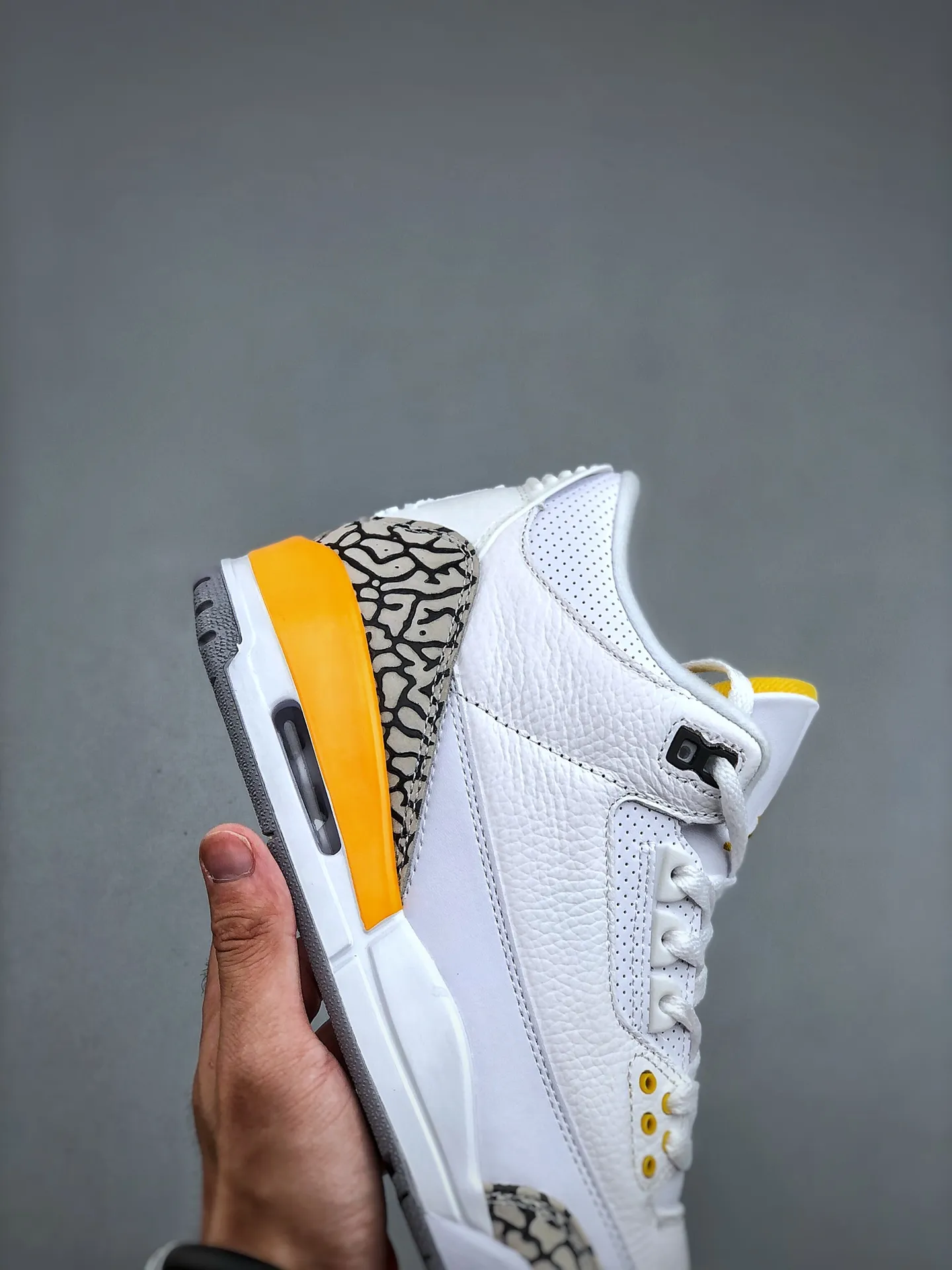Air Jordan 3 WMNS “Laser Orange” – White Orange Grey – Replica Sneakers for Women – Sizes 35.5-47 (Half Sizes) – Style Code: CK9246- Durable 1181