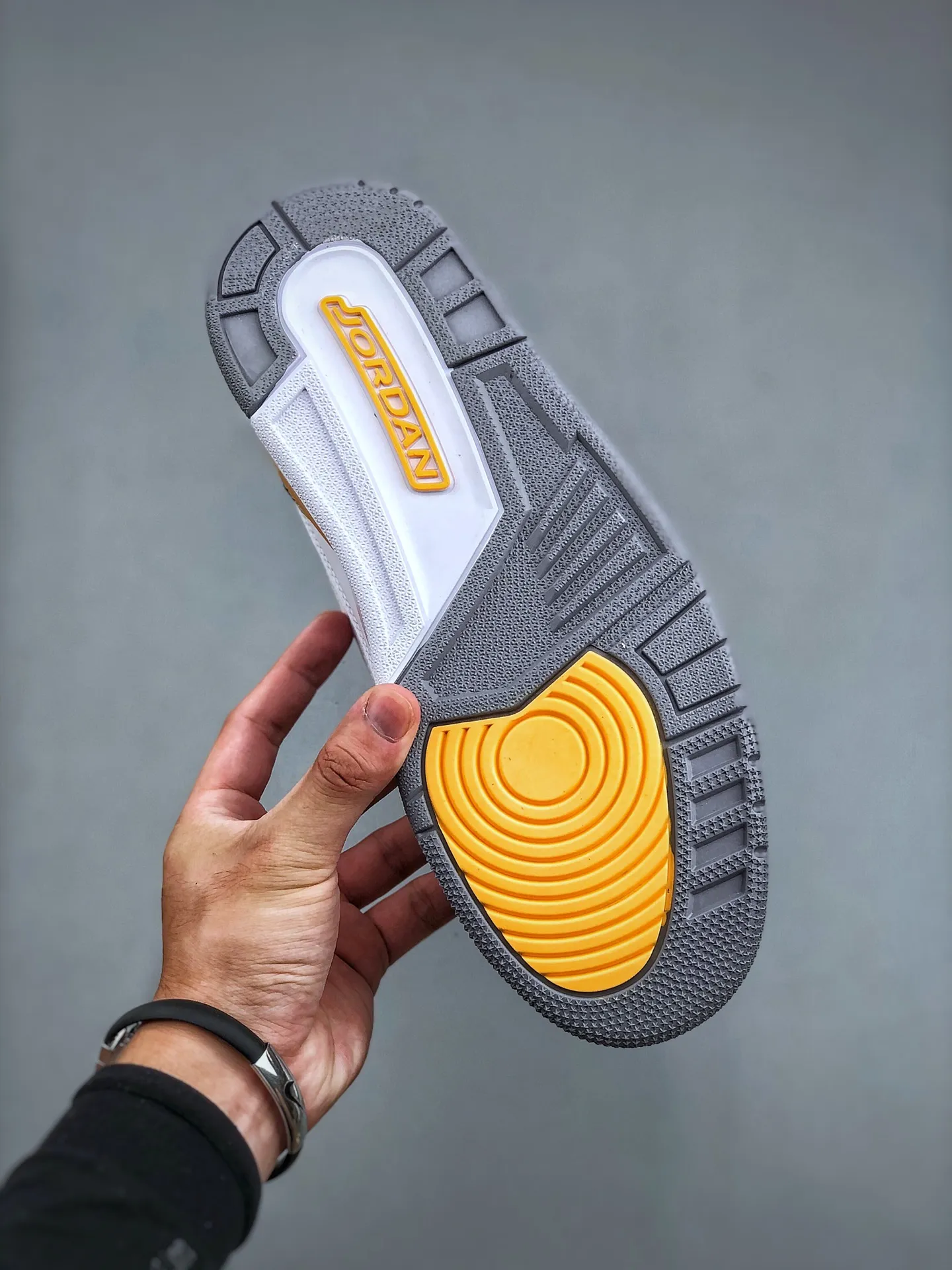 Air Jordan 3 WMNS “Laser Orange” – White Orange Grey – Replica Sneakers for Women – Sizes 35.5-47 (Half Sizes) – Style Code: CK9246- Durable 1181