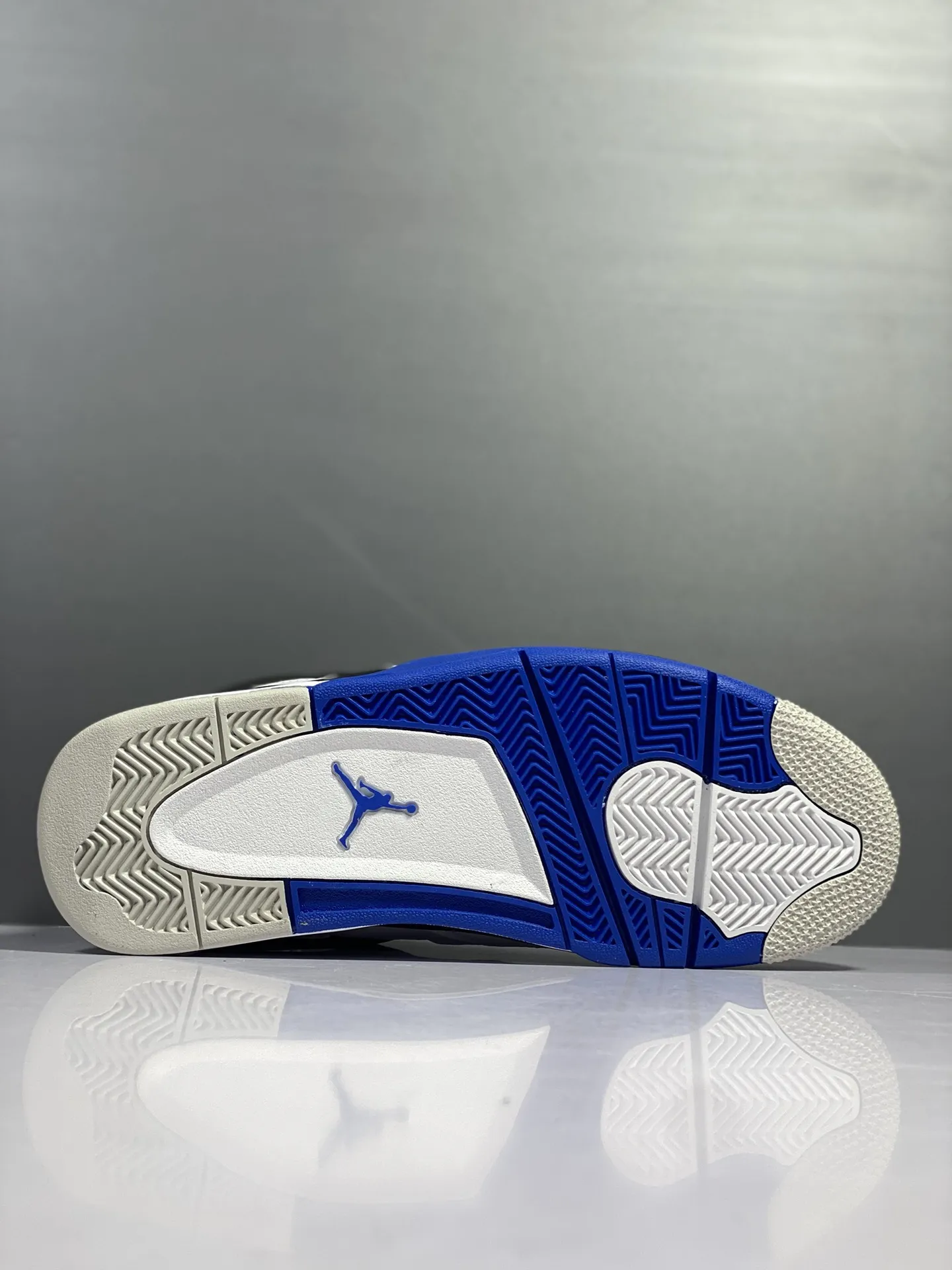 Chic Air Jordan 4 Retro ‘Racing Blue’ – White Blue Black – High Quality Rep Shoes – Multiple Sizes Available 1158