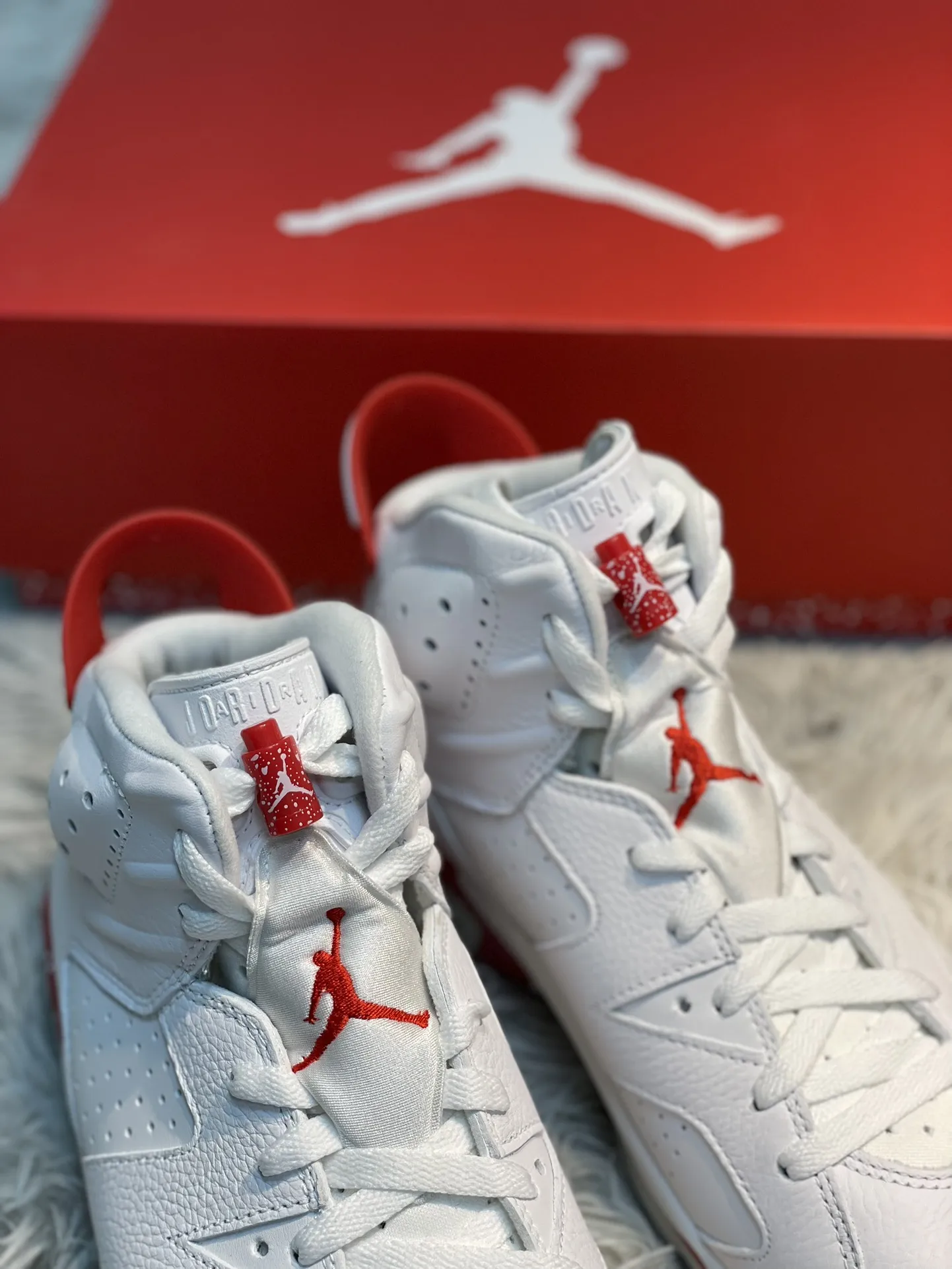 Air Jordan 6 Retro AJ6 Oreo Basketball Shoes – White Red, High Quality Replica Shoes, Multiple Sizes Available Minimalist 1112