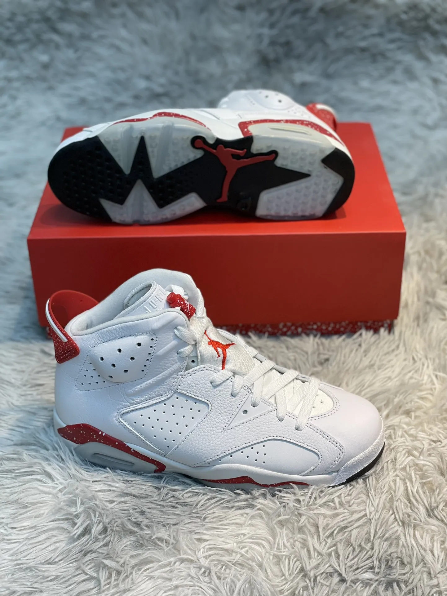 Air Jordan 6 Retro AJ6 Oreo Basketball Shoes – White Red, High Quality Replica Shoes, Multiple Sizes Available Minimalist 1112