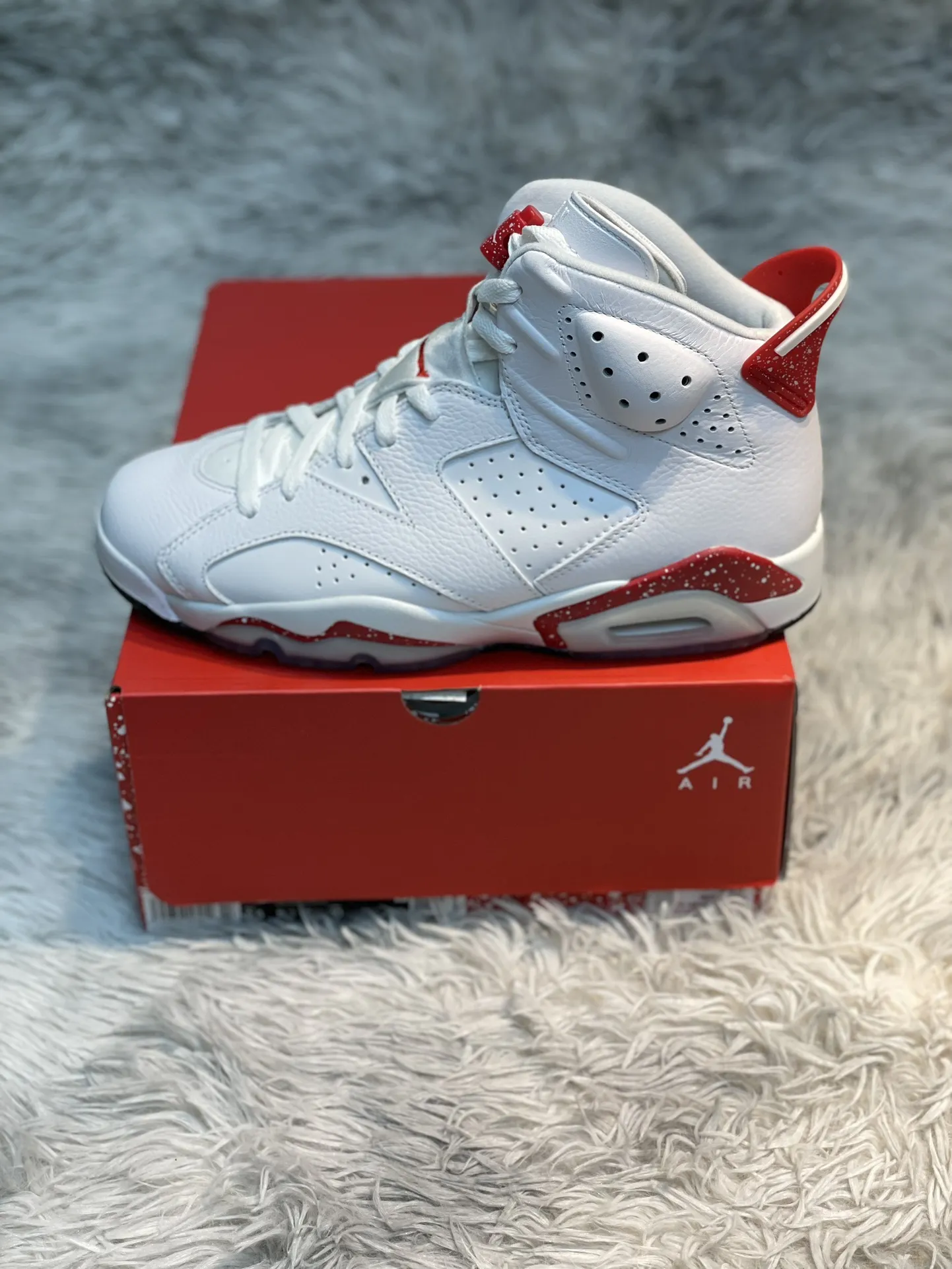 Air Jordan 6 Retro AJ6 Oreo Basketball Shoes – White Red, High Quality Replica Shoes, Multiple Sizes Available Minimalist 1112