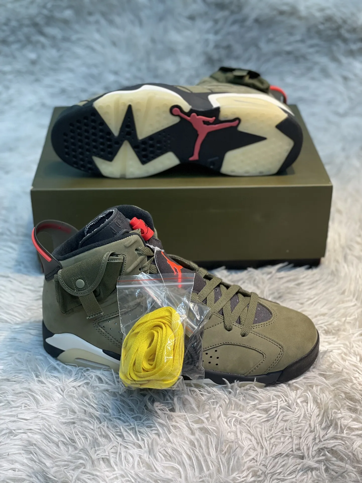 Air Jordan 6 x Travis Scott AJ6 TS Olive Glow Glow-in-the-Dark Sneakers – High Quality Rep Shoes Size 40-47. Functional 1114