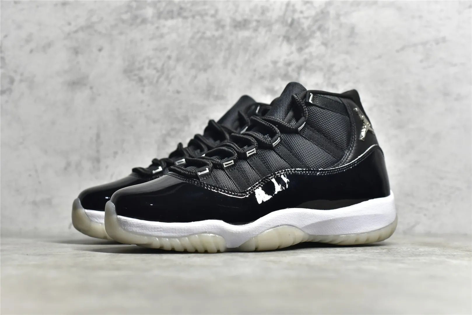 Compact Air Jordan AJ11 Bred – True Carbon Fiber Edition – High Top Sneakers – Black White – Authentic Design with High Quality Replica Shoes 1101
