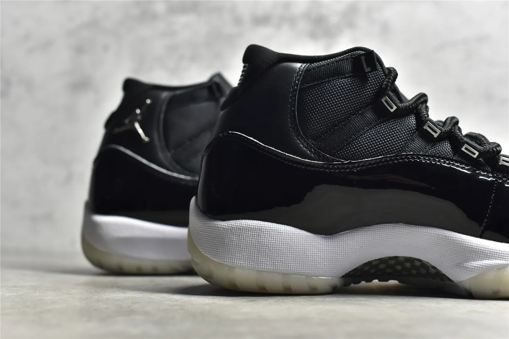 Compact Air Jordan AJ11 Bred – True Carbon Fiber Edition – High Top Sneakers – Black White – Authentic Design with High Quality Replica Shoes 1101