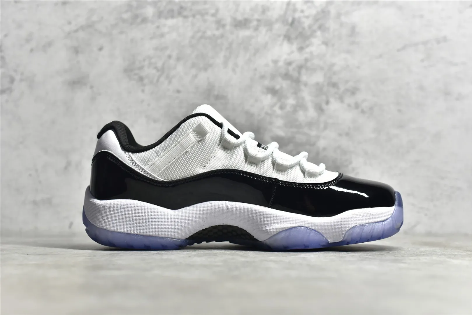 Casual Air Jordan AJ11 Concord – Black White Blue – High Quality Replica Basketball Shoes 1098
