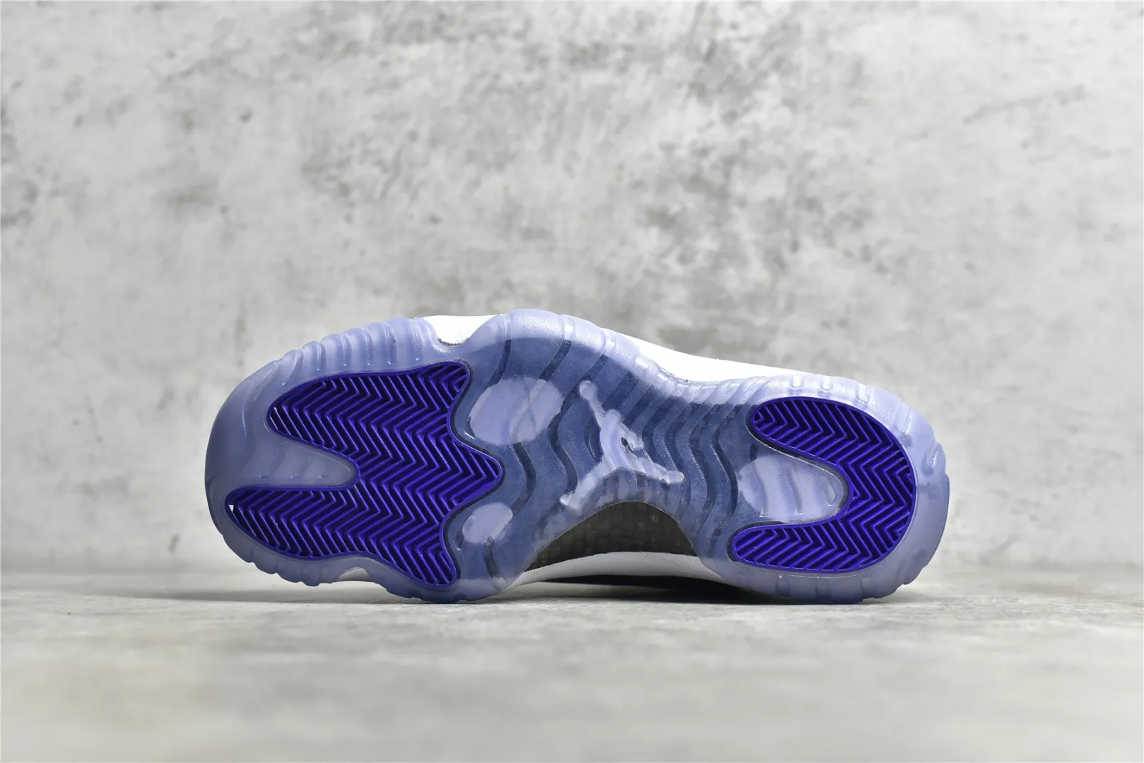 Air Jordan AJ11 Concord High – Black White – Authentic Carbon Fiber Edition – High Quality Rep Shoes Edition Resilient 1099