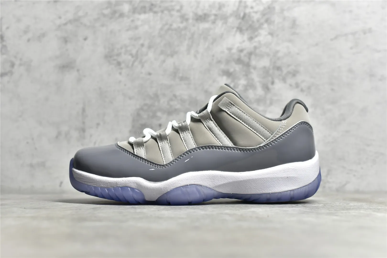 Air Jordan AJ11 Low – Cool Grey White – True Carbon Fiber Edition – High Quality Replica Basketball Shoes Neat 1092