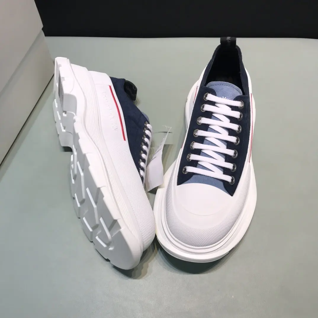 Alexander McQueen Tread Slick Low in Blue – Rep Shoes & Replica Alexander McQueen Shoes Durable 13