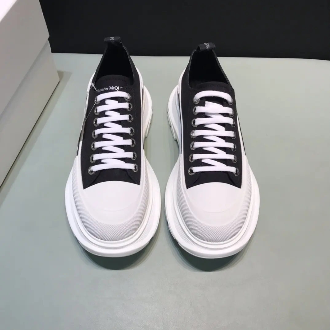 Alexander McQueen Tread Slick Low in Red – Rep Shoes & Replica Alexander McQueen Shoes Seasonal 9