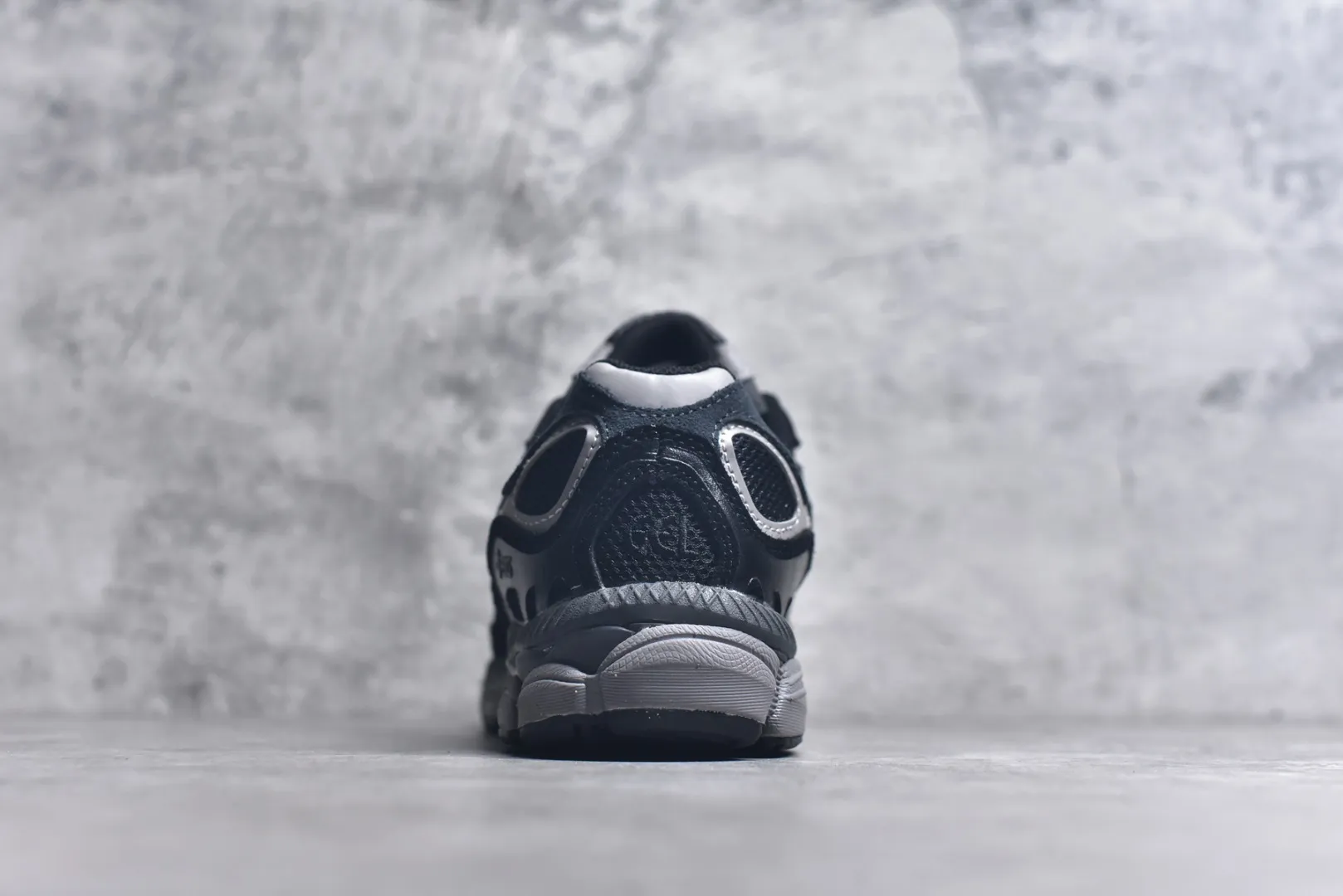 Asics GEL-NYC Black Low Top Replica Sneakers with 1:1 Quality Rep Shoes Seasonal 658