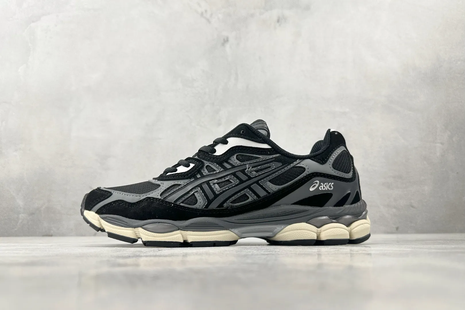 Asics GEL-NYC Black Running Shoes – High Quality Replica Asics Sneakers & 1:1 Asics Reps TimelessDesign 681