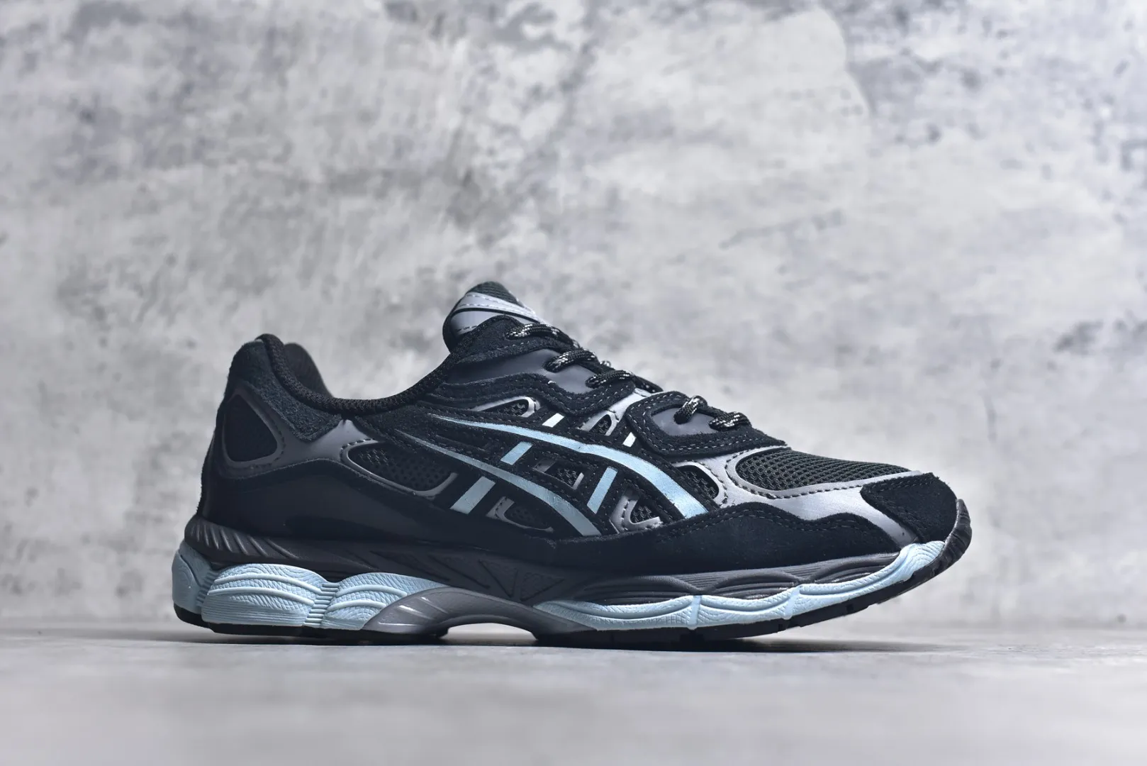 Asics GEL-NYC Black Silver High Quality Replica Sneakers with 1:1 Precision EyeCatching 654