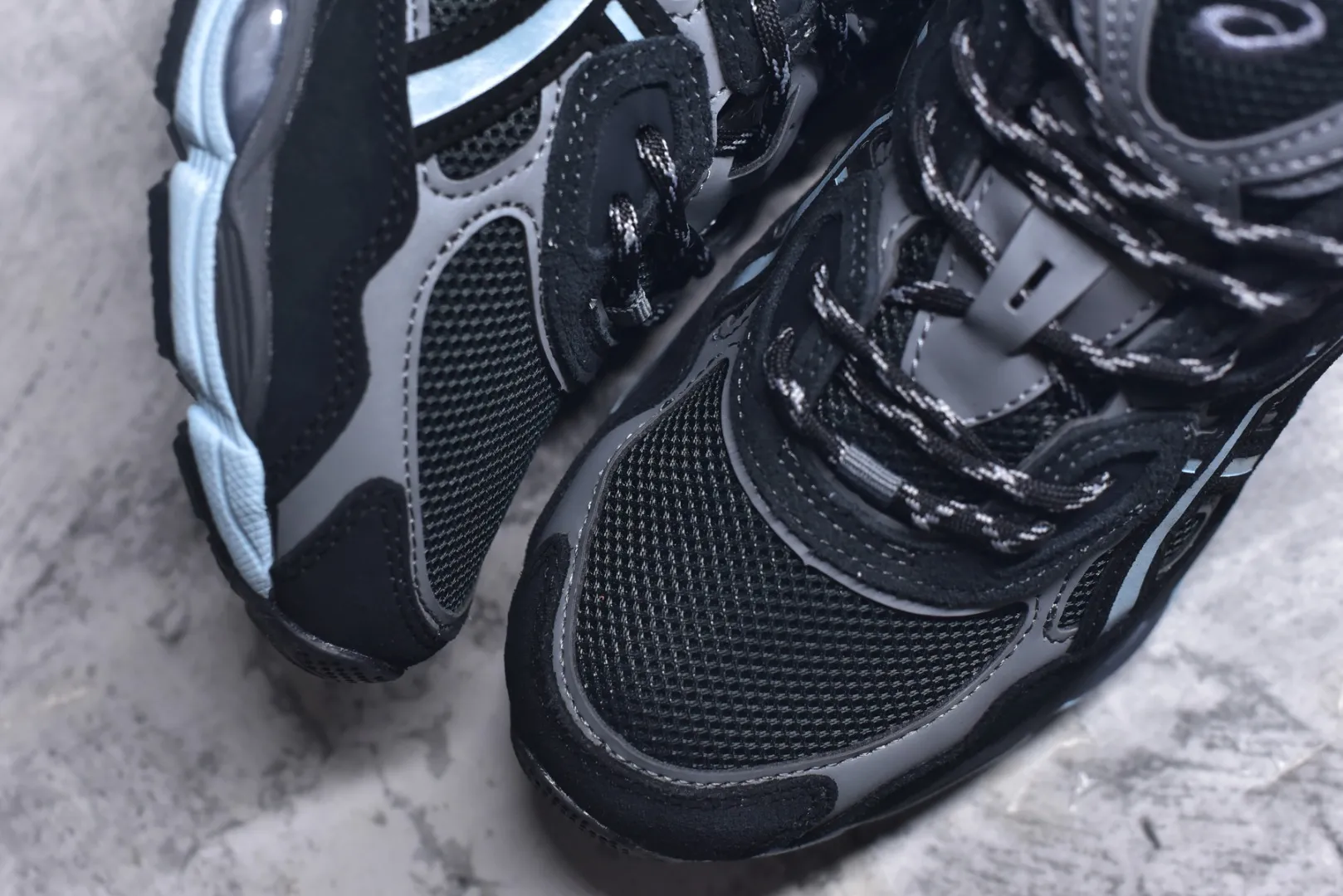 Asics GEL-NYC Black Silver High Quality Replica Sneakers with 1:1 Precision EyeCatching 654