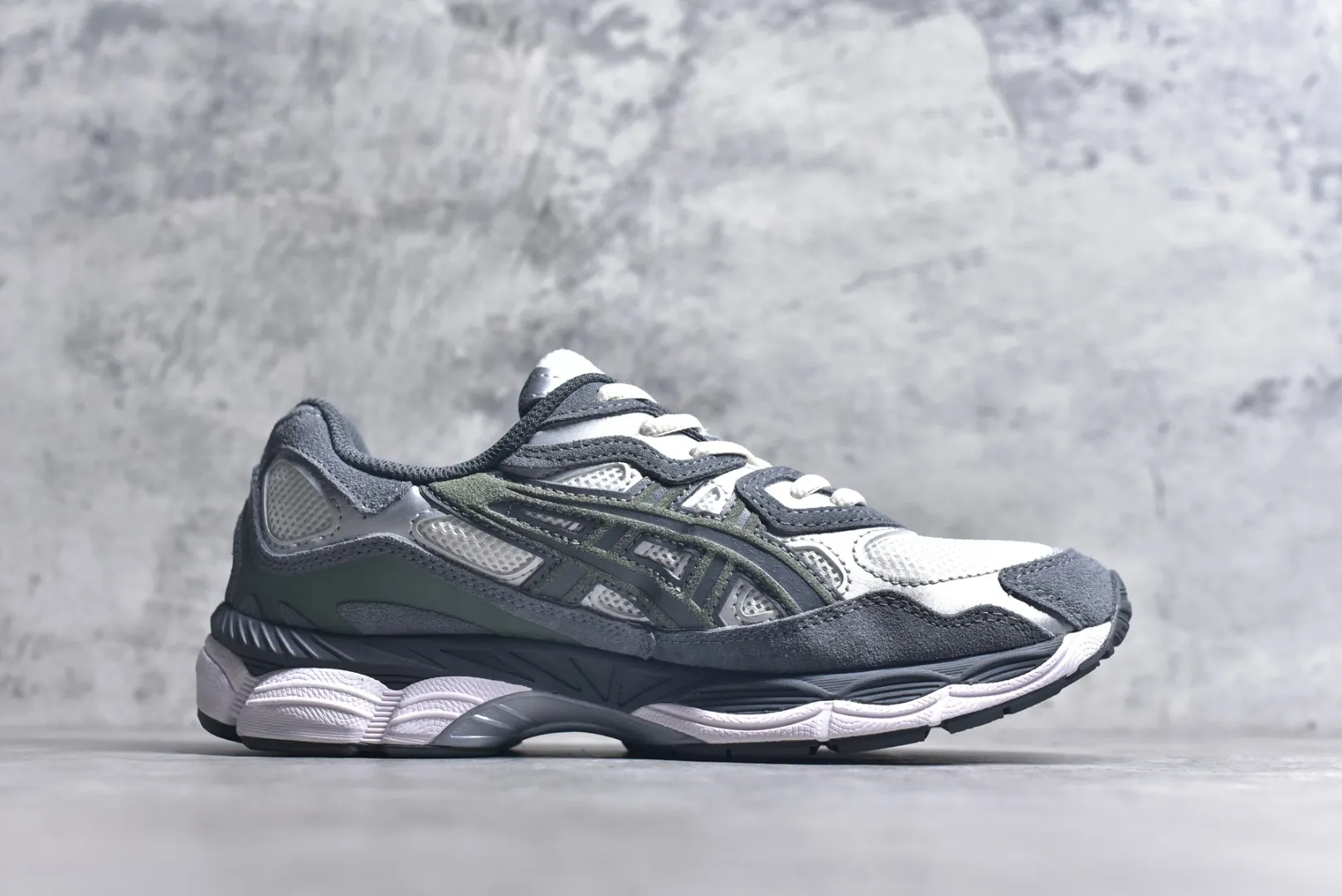 OnTrend Asics GEL-NYC Grey Low Top Replica Sneakers with 1:1 Quality Rep Shoes 656