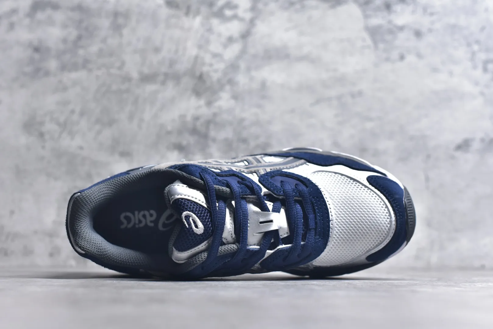 ZeroBulk Asics GEL-NYC Navy Silver Replica Sneakers – High Quality Asics Running Replicas 652