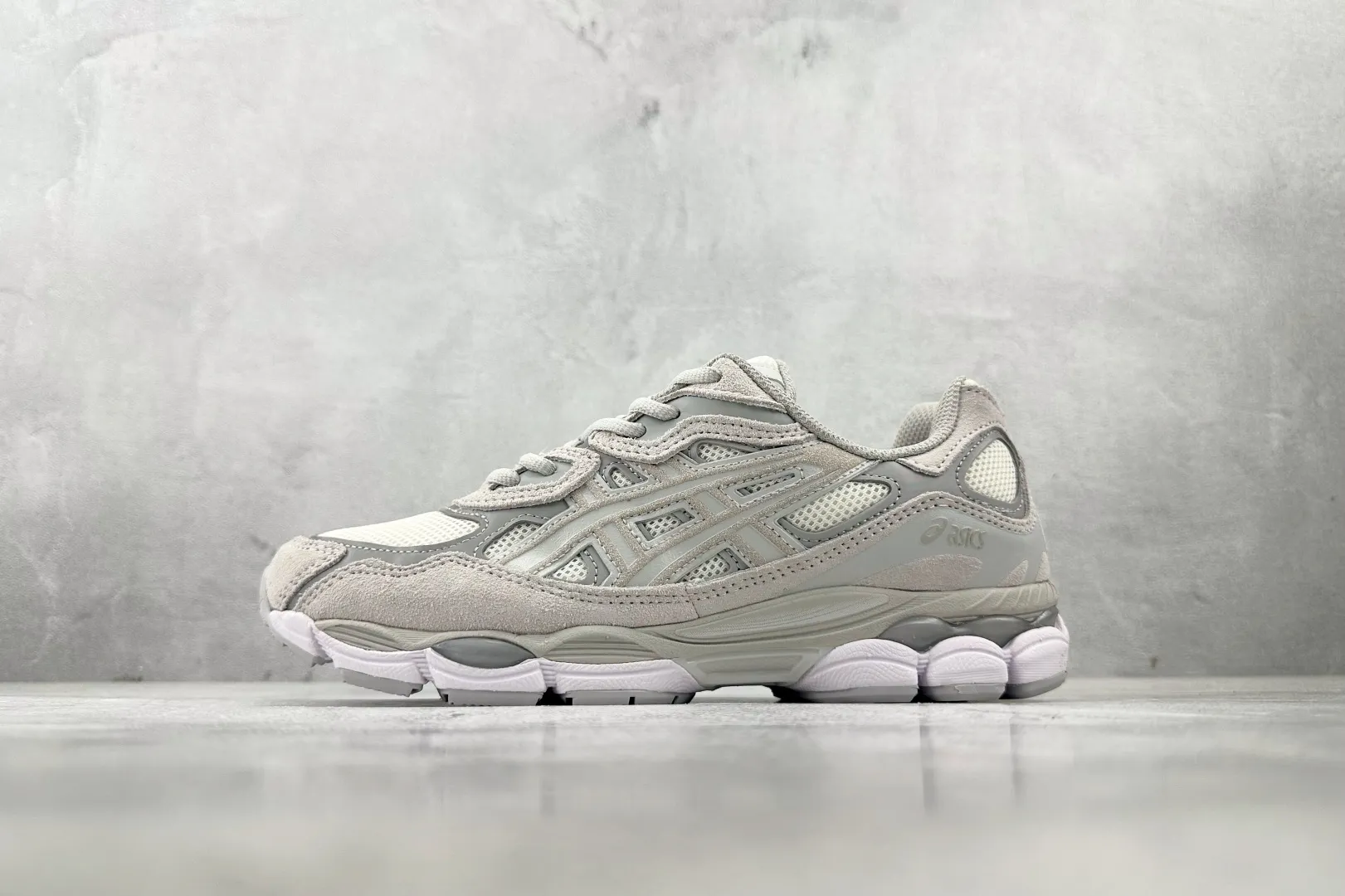 Timeless Asics GEL-NYC Silver Green Low Top Replica Sneakers with 1:1 Quality Rep Shoes 688