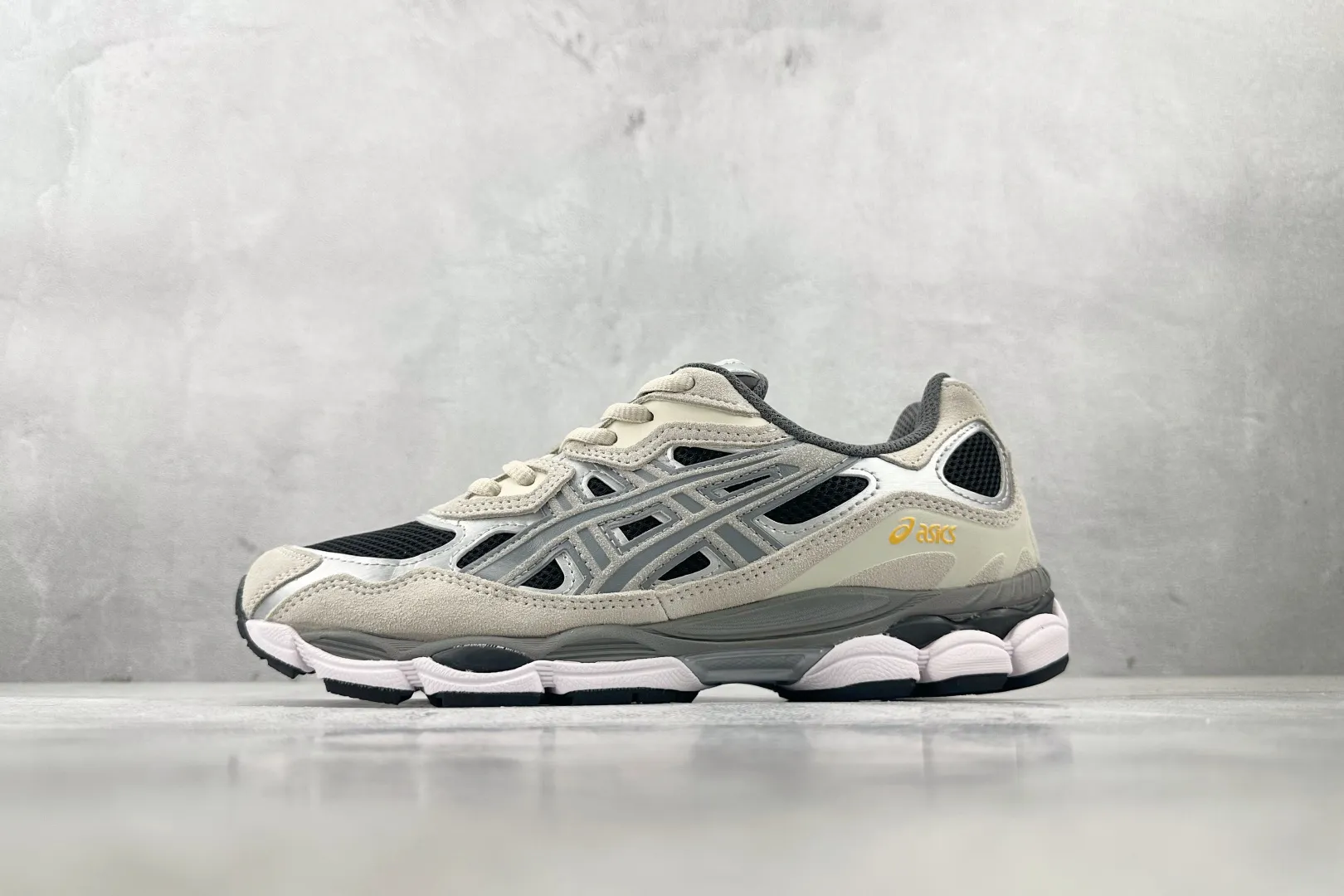Timeless Asics GEL-NYC Silver Green Low Top Replica Sneakers with 1:1 Quality Rep Shoes 688