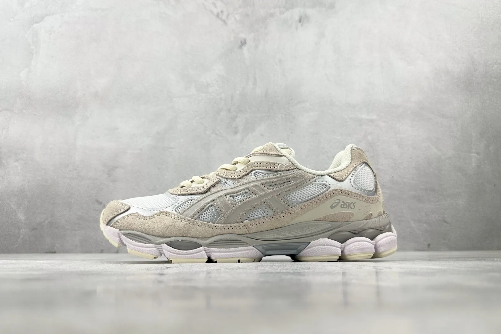 Timeless Asics GEL-NYC Silver Green Low Top Replica Sneakers with 1:1 Quality Rep Shoes 688