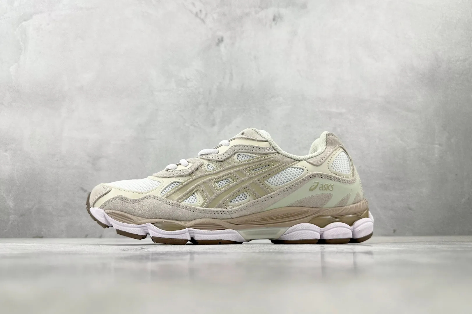 Timeless Asics GEL-NYC Silver Green Low Top Replica Sneakers with 1:1 Quality Rep Shoes 688