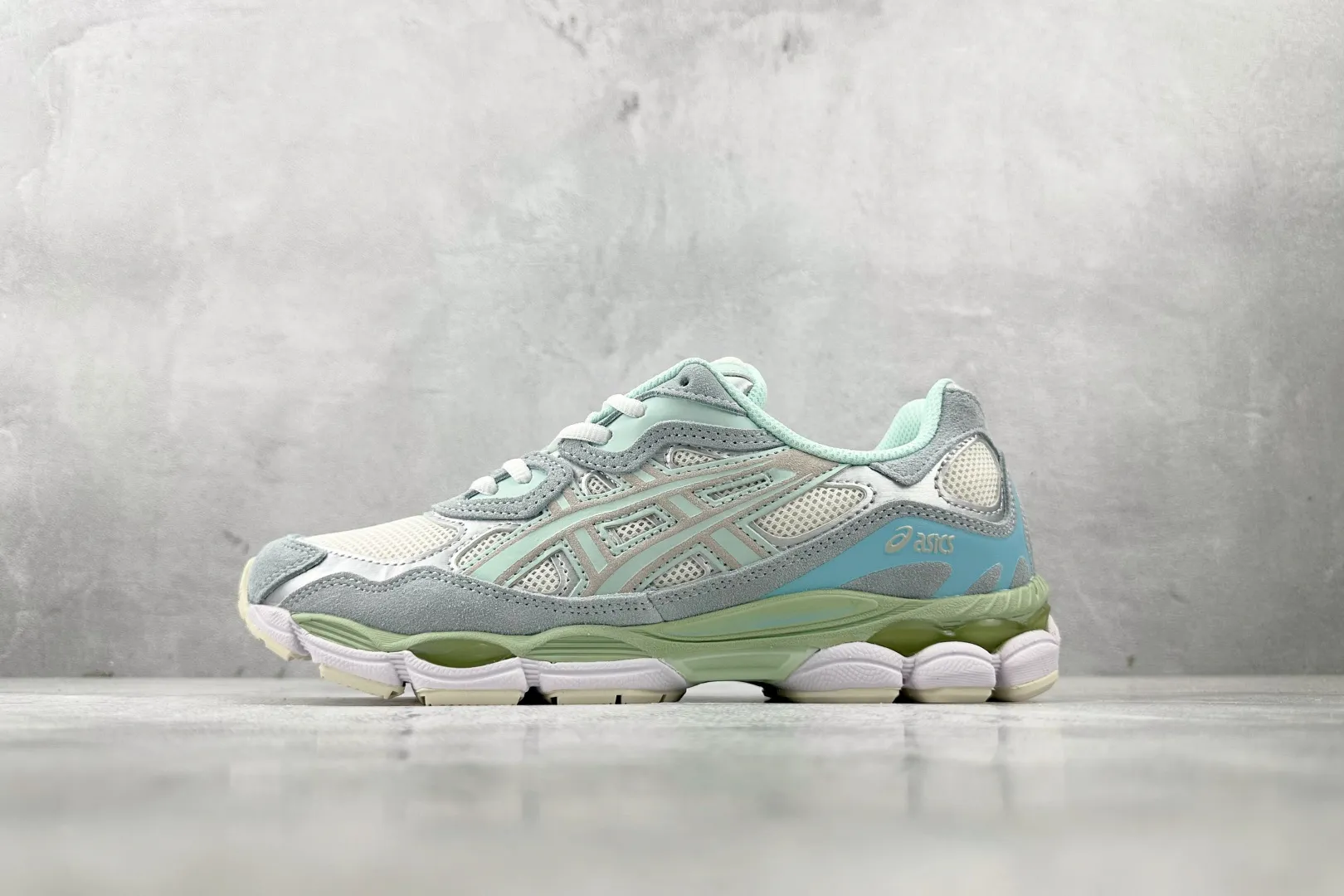 Timeless Asics GEL-NYC Silver Green Low Top Replica Sneakers with 1:1 Quality Rep Shoes 688