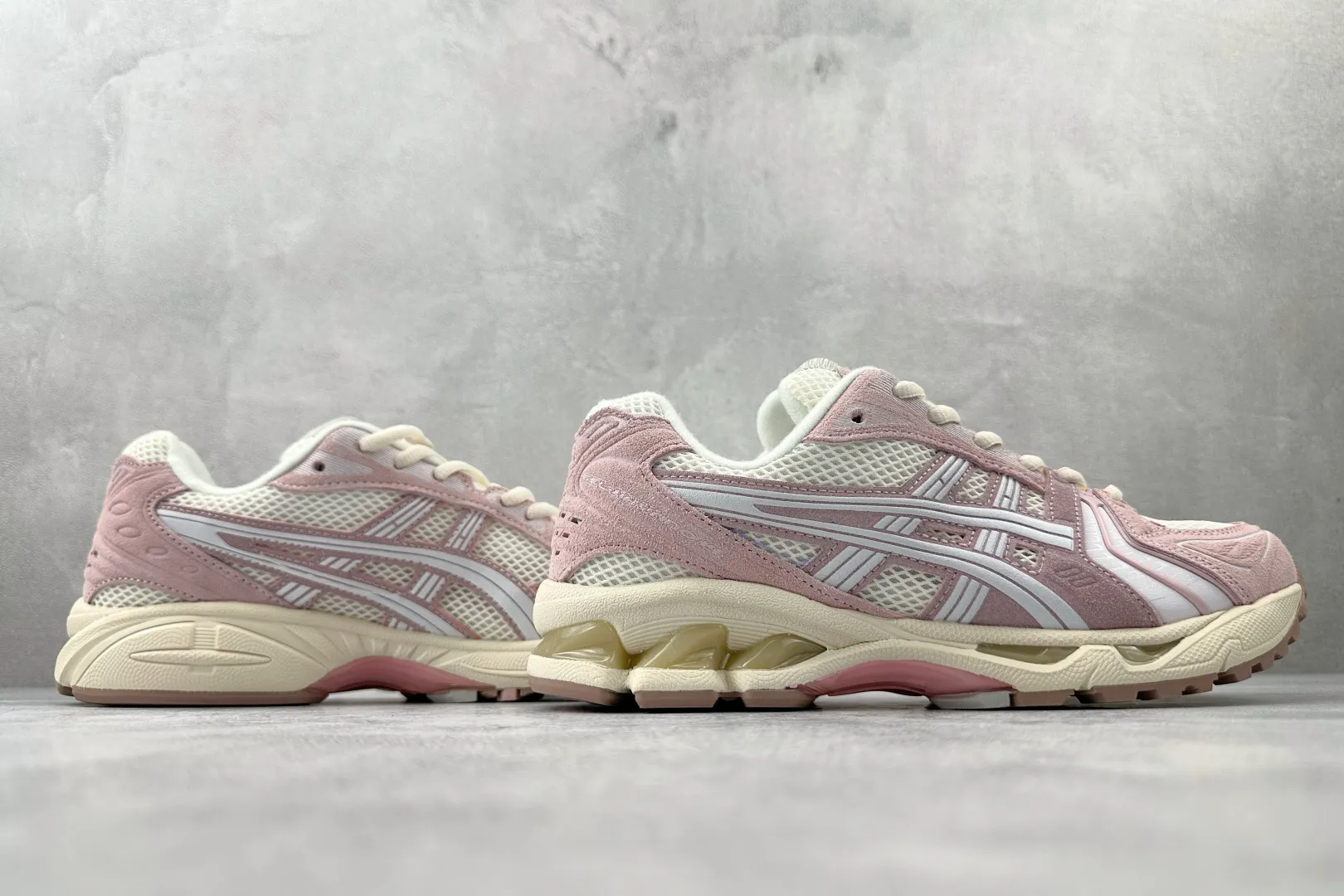 Trendy Asics Gel-Kayano 14 Pink White Replica Sneakers – High Quality Asics Running Replicas 605