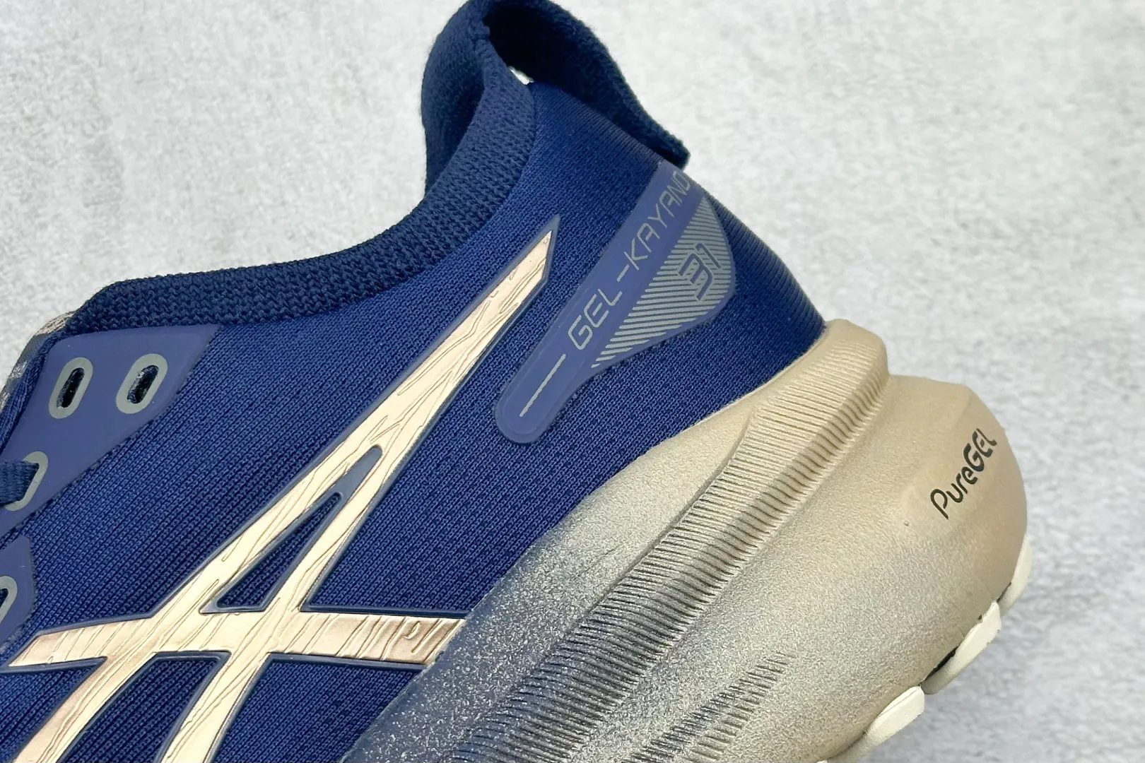 Asics Gel-Kayano 31 Blue Running Shoes – High Quality Replica Asics Sneakers 1: Modern 602