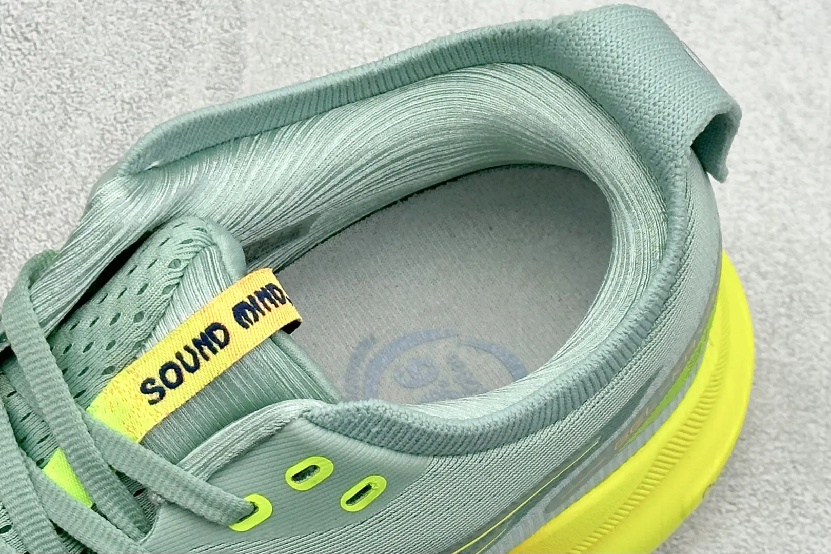 SunProtective Asics Gel-Kayano 31 Green Yellow High Quality Replica Shoes for Running 596