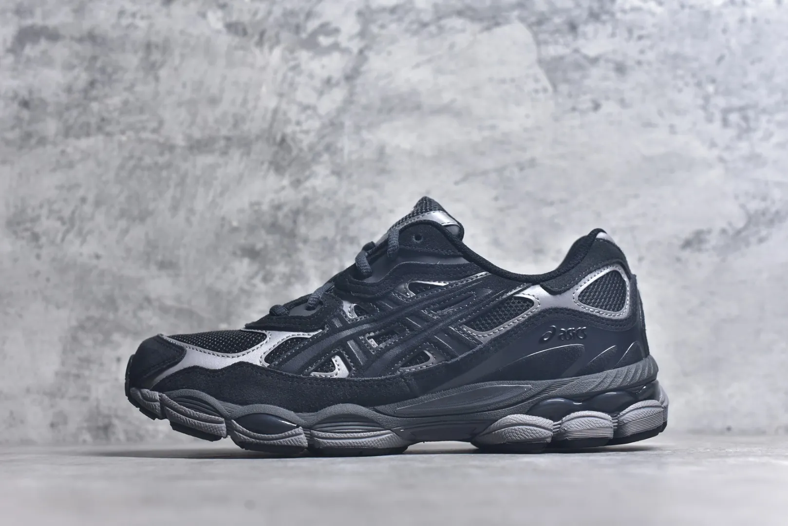Asics Gel-NYC Black  Running Shoes – High Quality Replica Asics Sneakers 1:1 Rep Shoes UrbanChic 668