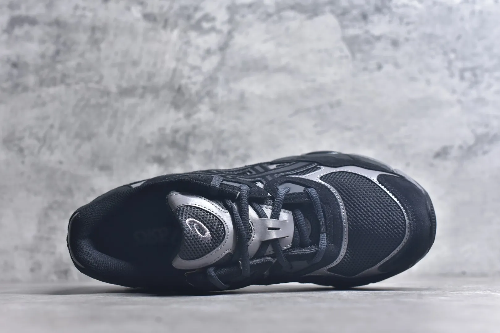Asics Gel-NYC Black  Running Shoes – High Quality Replica Asics Sneakers 1:1 Rep Shoes UrbanChic 668