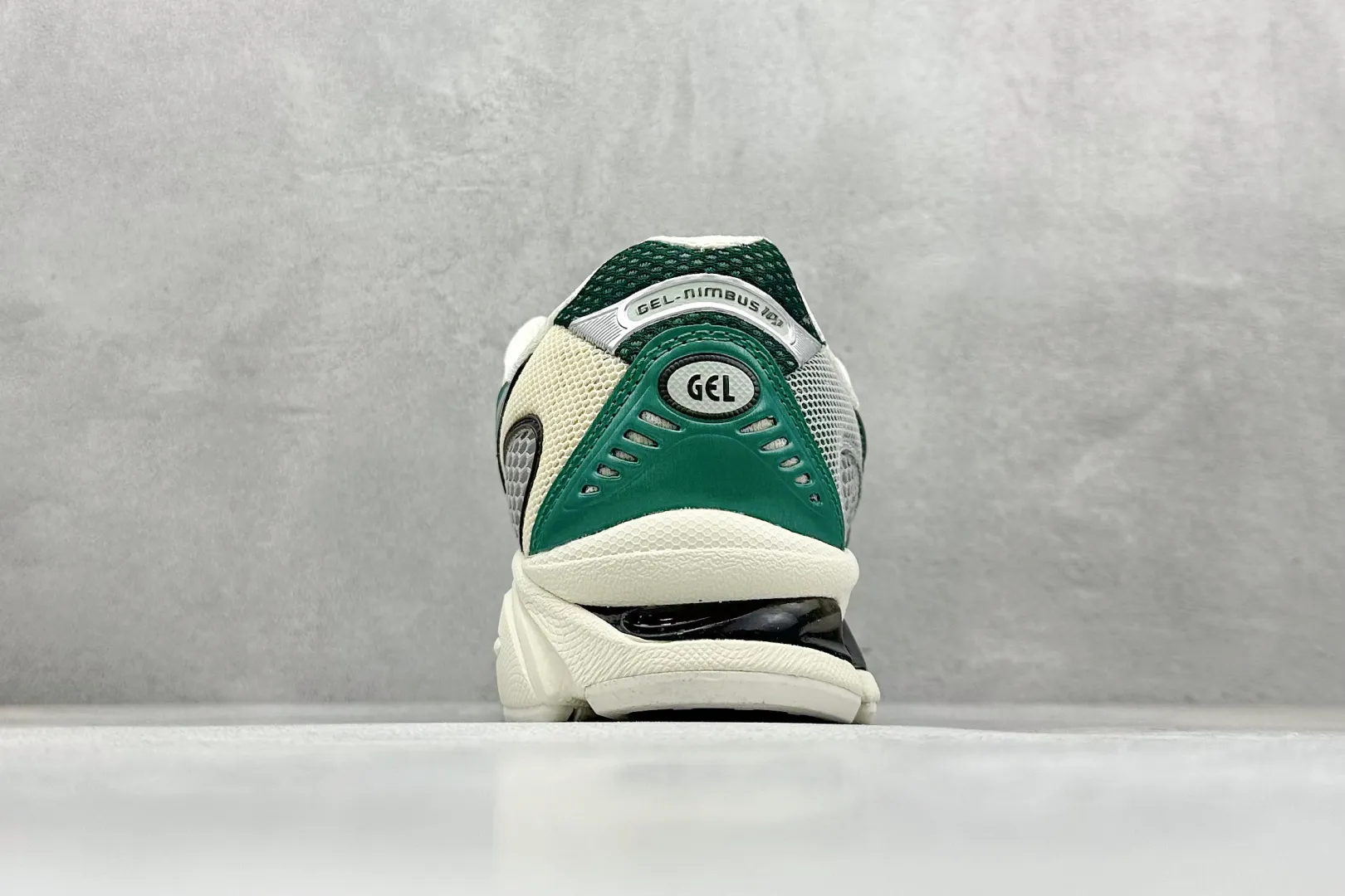ZipUp Asics Gel-Nimbus 10.1 Green Running Shoes – High Quality Asics Running Replicas & 1:1 Asics Sneakers 664