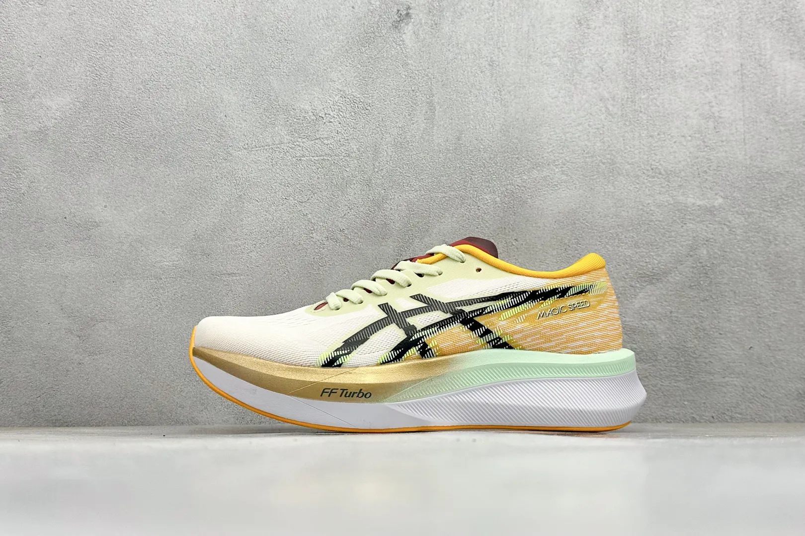 Asics Magic Speed 4 White Running Shoes – High Quality Replica Asics Sneakers 1: NewStyle 702