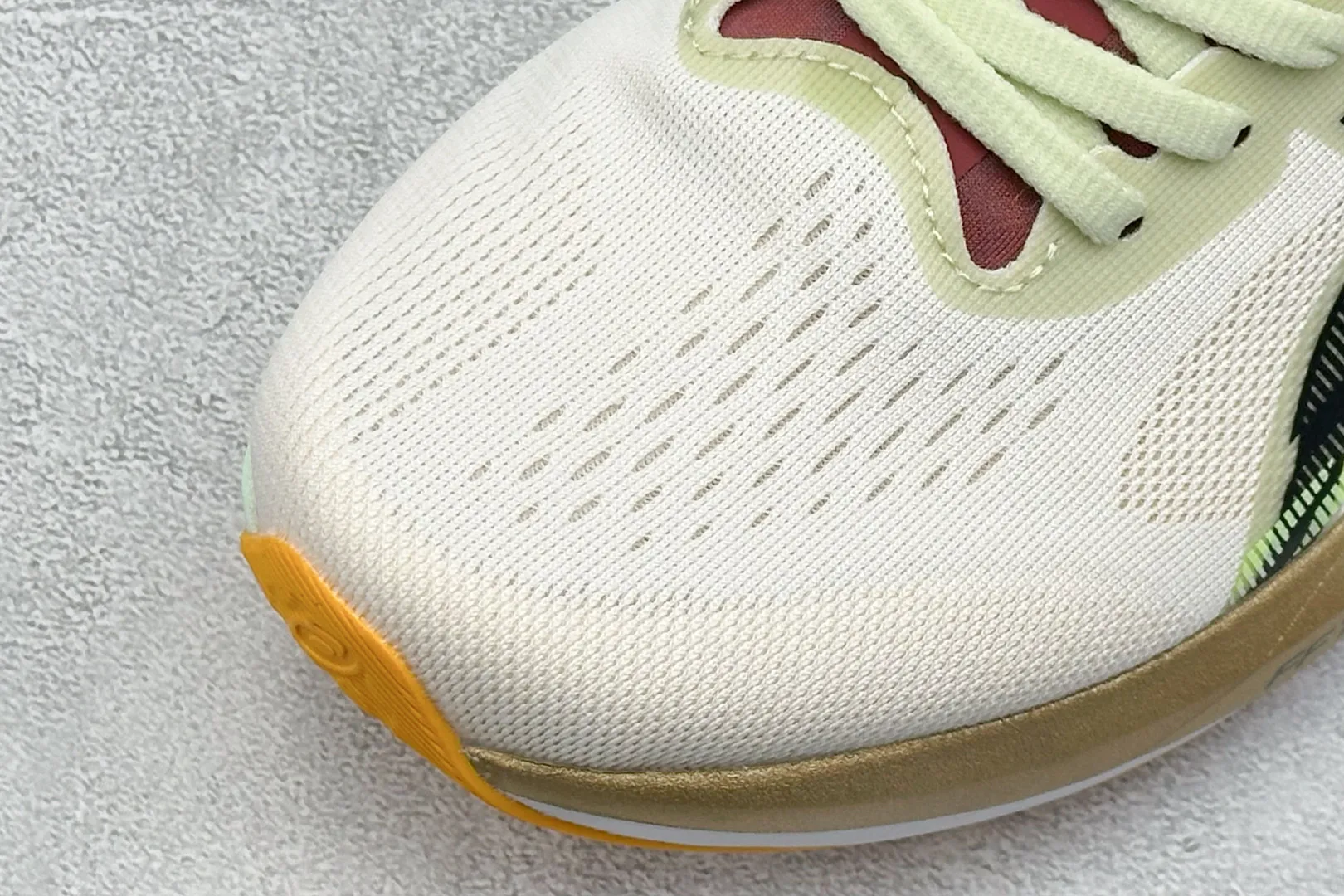Soft Asics Magic Speed 4 White Yellow Running Shoes – High Quality Replica Asics Sneakers 1: 698