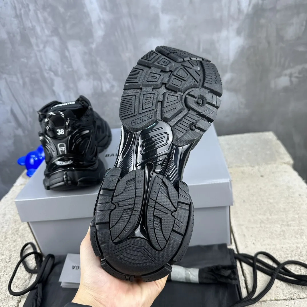 Balenciaga Runner 7.5 Black Replica Sneakers –  Balenciaga Shoes Replica Cozy 727