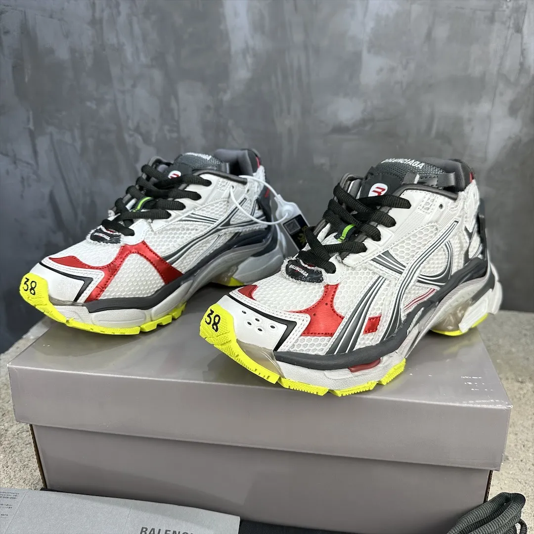Balenciaga Runner 7.5 White Red Black –  Replica Sneakers HighPerformance 720
