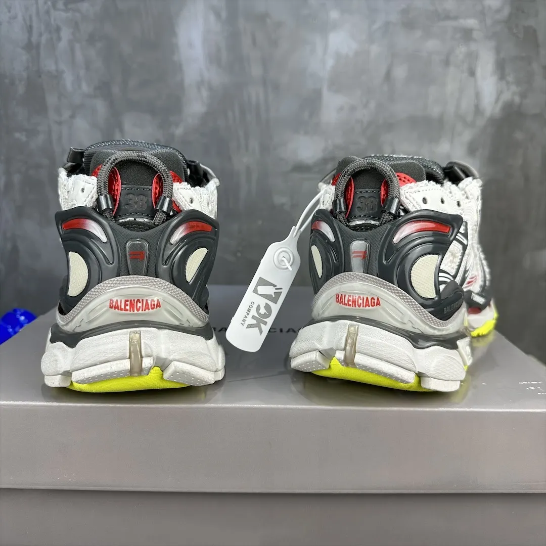 Balenciaga Runner 7.5 White Red Black –  Replica Sneakers HighPerformance 720