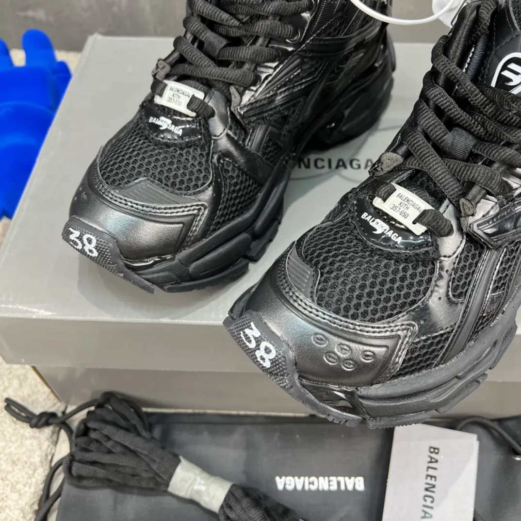 Sleek Balenciaga Runner Sneaker Black Mesh –  Balenciaga Runners Replica Sneakers 709