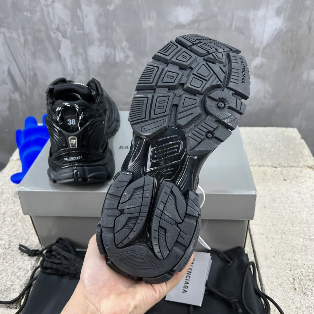 Sleek Balenciaga Runner Sneaker Black Mesh –  Balenciaga Runners Replica Sneakers 709