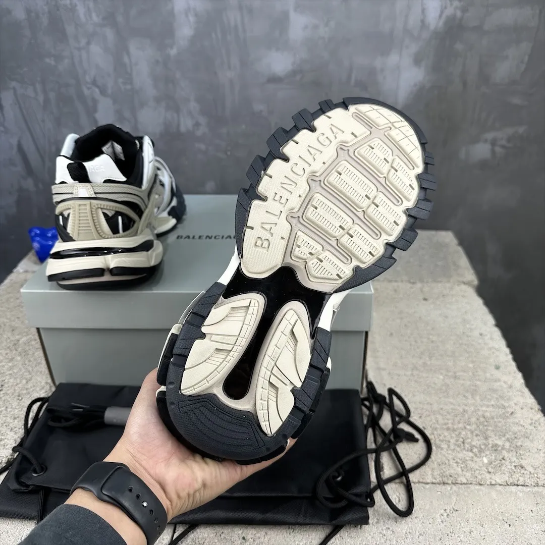 Balenciaga Track 2 Beige Black Replica Sneakers –  Rep Shoes Durable 735