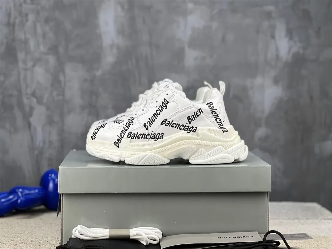 Modern Balenciaga Triple S Allover Logo White Replica Sneakers –  Rep Shoes for Sale 768