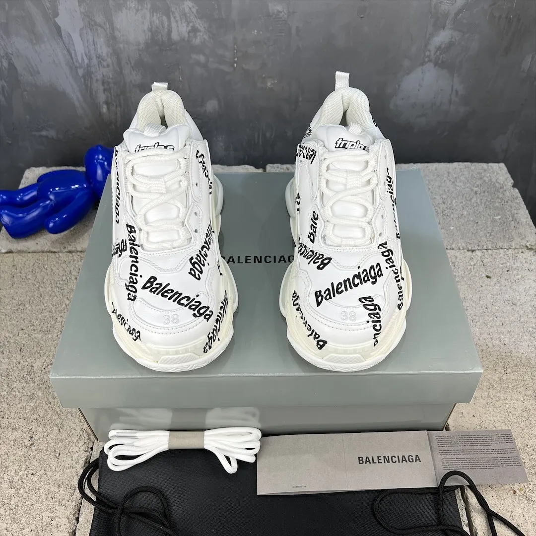 Modern Balenciaga Triple S Allover Logo White Replica Sneakers –  Rep Shoes for Sale 768