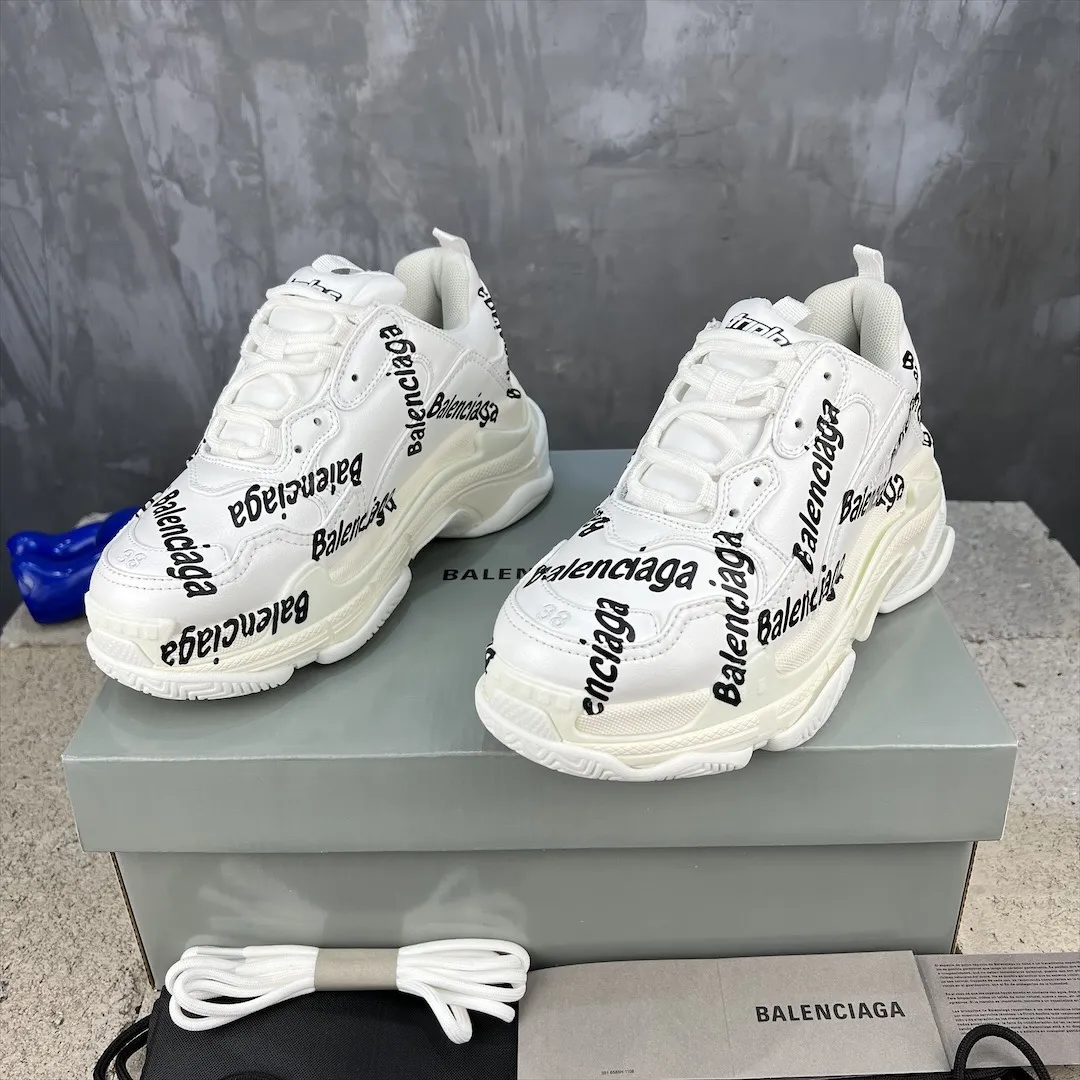 Modern Balenciaga Triple S Allover Logo White Replica Sneakers –  Rep Shoes for Sale 768