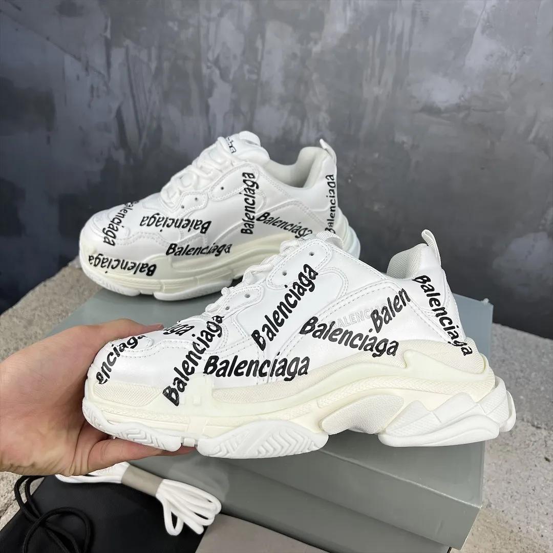 Modern Balenciaga Triple S Allover Logo White Replica Sneakers –  Rep Shoes for Sale 768
