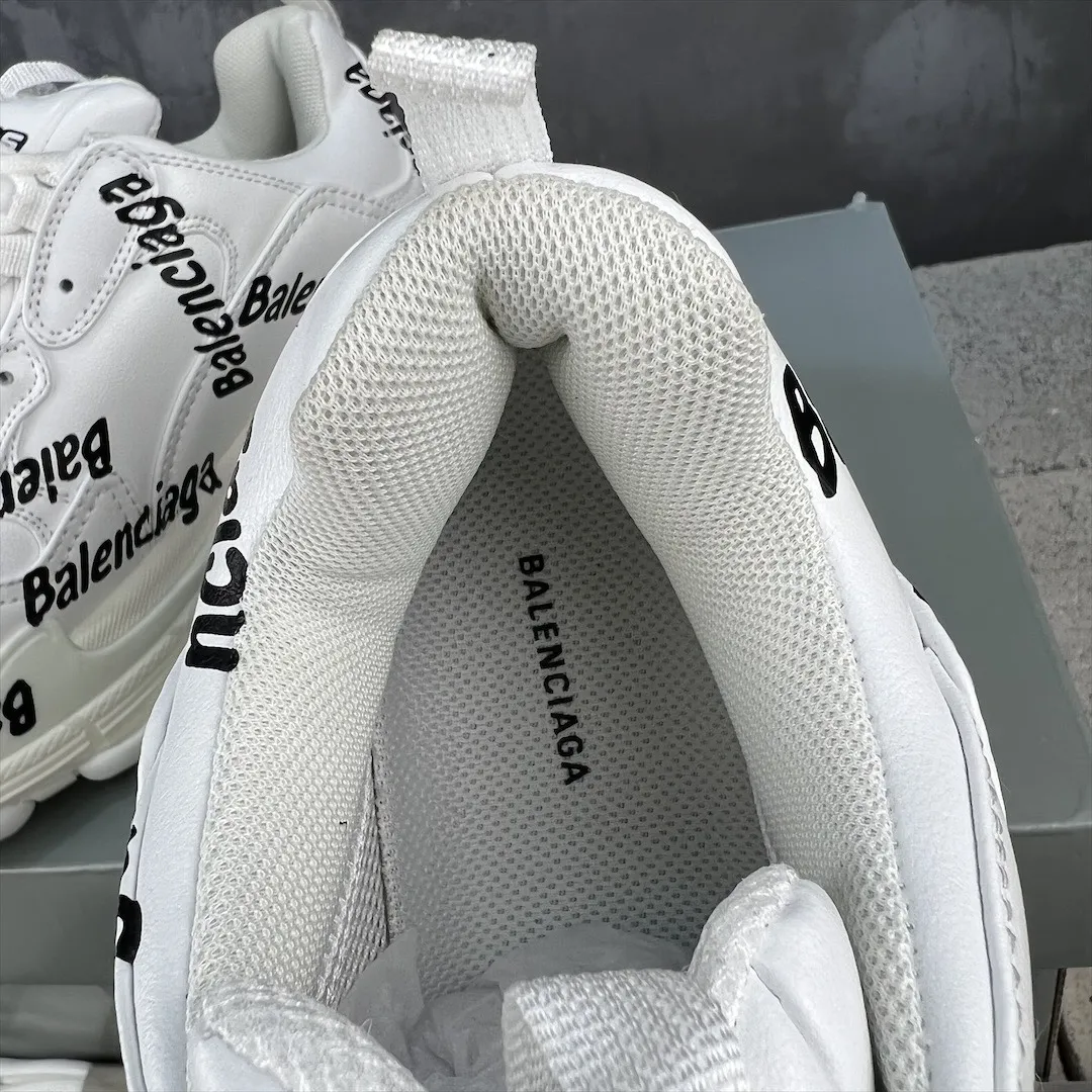 Modern Balenciaga Triple S Allover Logo White Replica Sneakers –  Rep Shoes for Sale 768