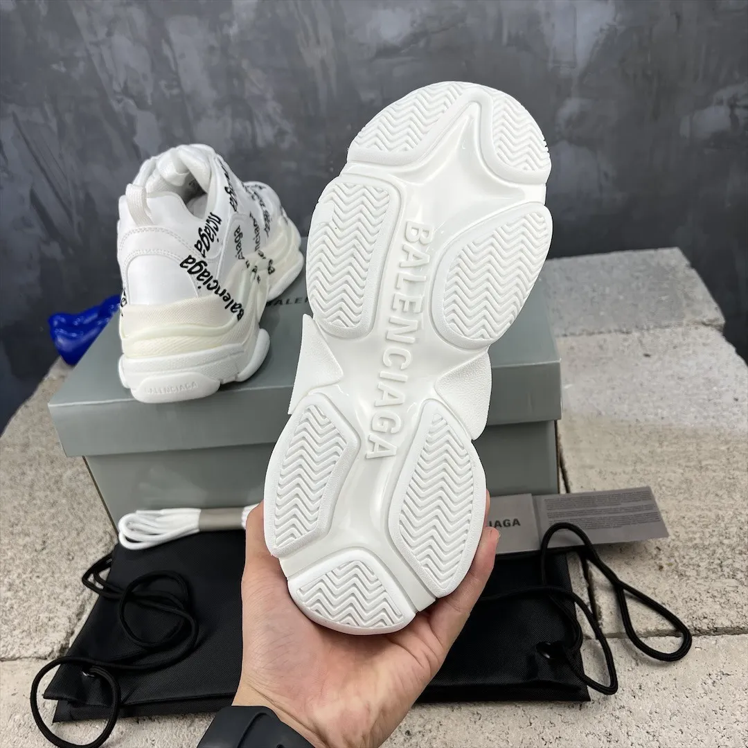 Modern Balenciaga Triple S Allover Logo White Replica Sneakers –  Rep Shoes for Sale 768