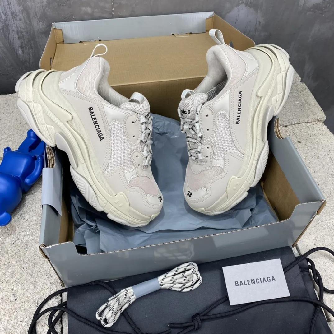 Neat Balenciaga Triple S Beige Replica Sneakers –  Rep Shoes Collection 788