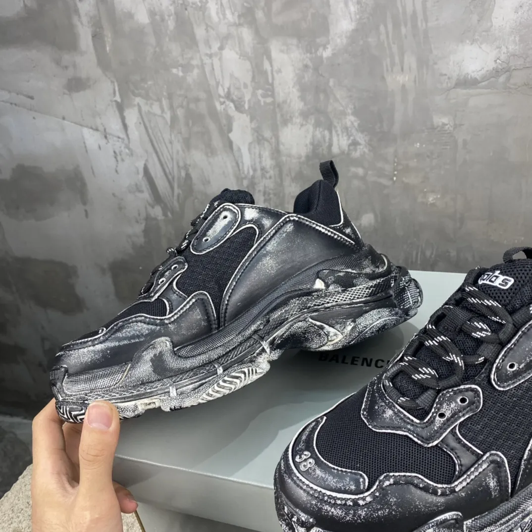 Balenciaga Triple S Black Distressed Sneakers – Replica Sneakers & Balenciaga Replica Shoes Thermal 785