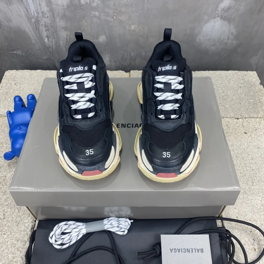 Balenciaga Triple S Black Red Replica Sneakers –  Rep Shoes Collection Chic 797