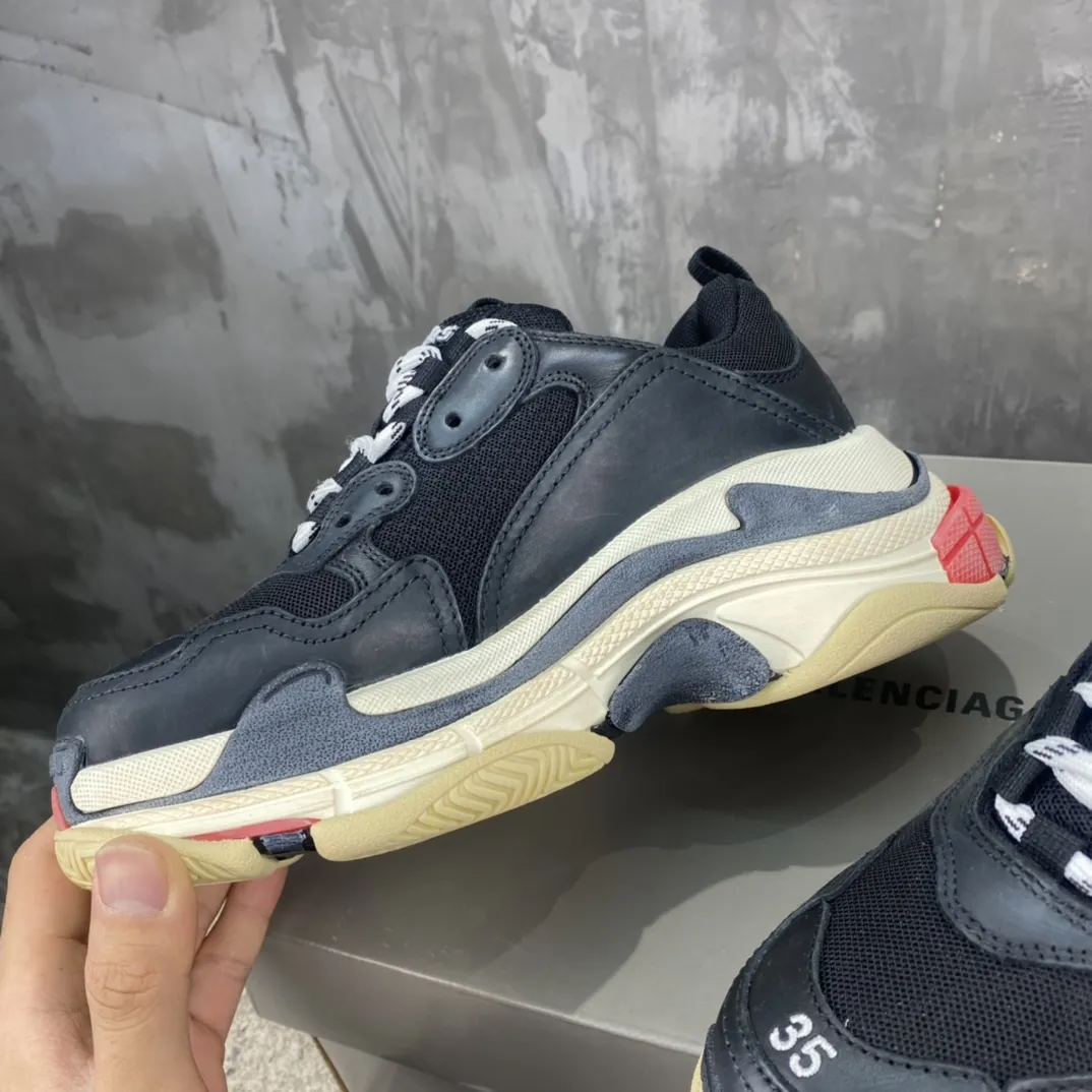 Balenciaga Triple S Black Red Replica Sneakers –  Rep Shoes Collection Chic 797